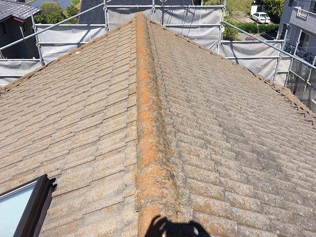 屋根塗装前セメント瓦